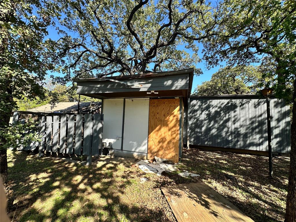 6209 Forest Hill Drive - Photo 4