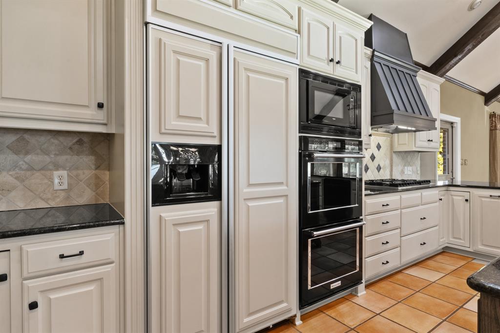 1755 County Road 2330 - Photo 7