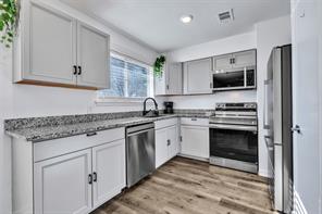 529 NW Ann Lois Lane - Photo 3