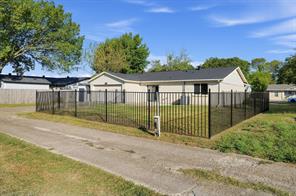 1026 Quebec Drive - Photo 14