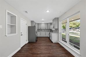1026 Quebec Drive - Photo 20