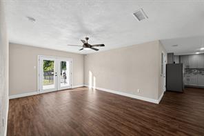 1026 Quebec Drive - Photo 22