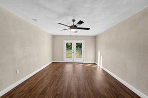 1026 Quebec Drive - Photo 23