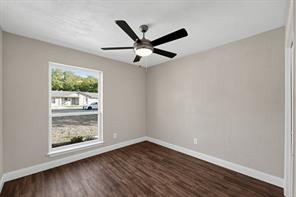 1026 Quebec Drive - Photo 31