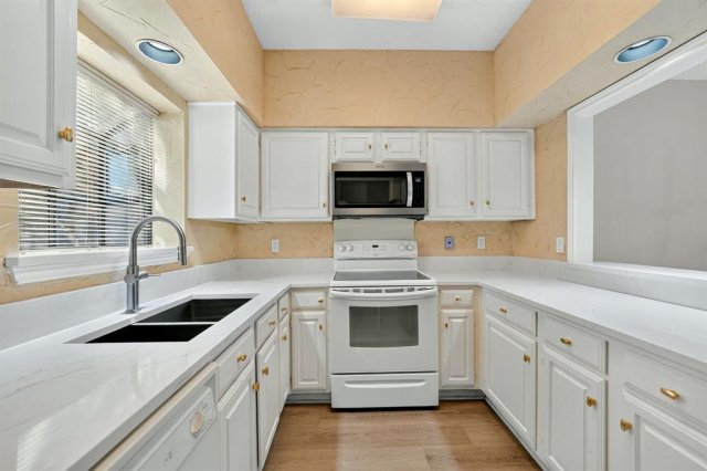 5859 Frankford Road