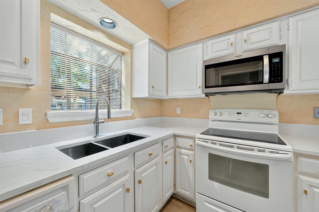5859 Frankford Road - Photo 15