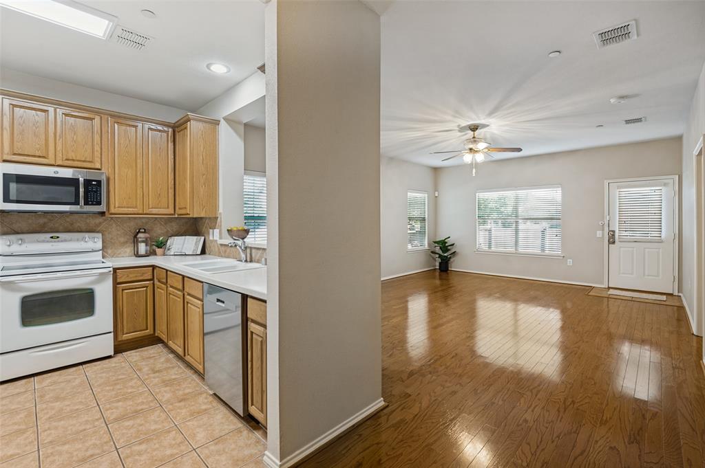 7225 Rembrandt Drive - Photo 10