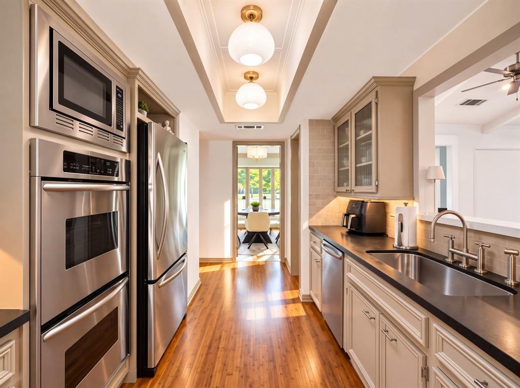 705 Rochelle Boulevard - Photo 14