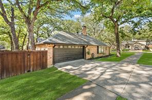 2137 Steeplewood Drive - Photo 3