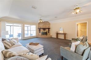 2625 Shoreline Drive - Photo 4