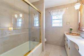 2625 Shoreline Drive - Photo 9