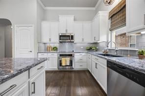 724 Louisville Road - Photo 12