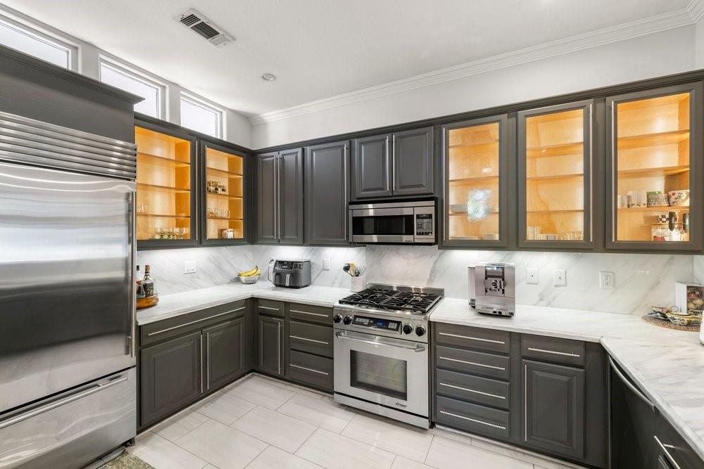 3707 Gilbert Avenue - Photo 11