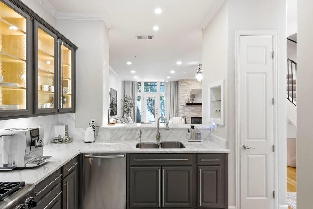 3707 Gilbert Avenue - Photo 12