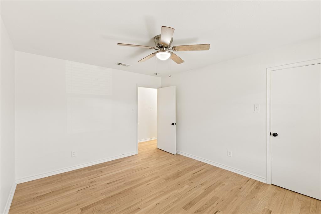 4012 Shady Hollow Lane - Photo 17