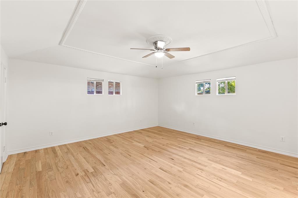 4012 Shady Hollow Lane - Photo 18