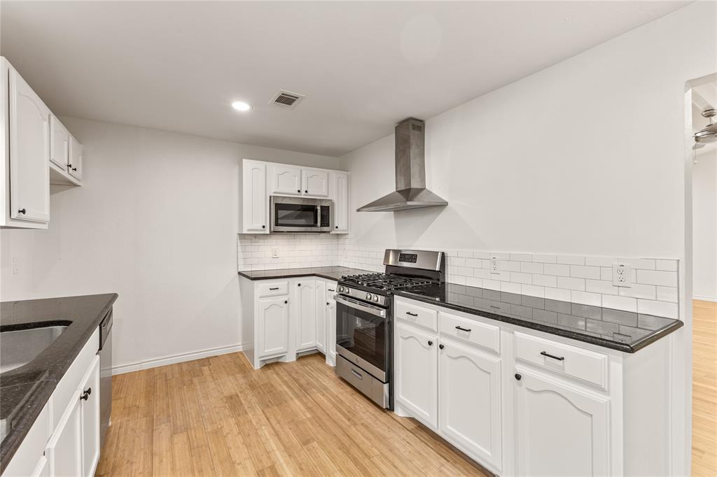 4012 Shady Hollow Lane - Photo 26