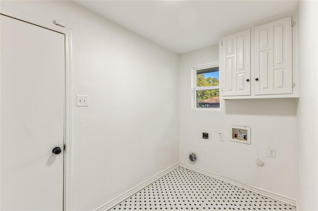 4012 Shady Hollow Lane - Photo 31