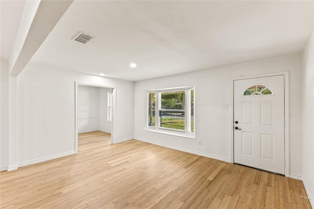 4012 Shady Hollow Lane - Photo 8