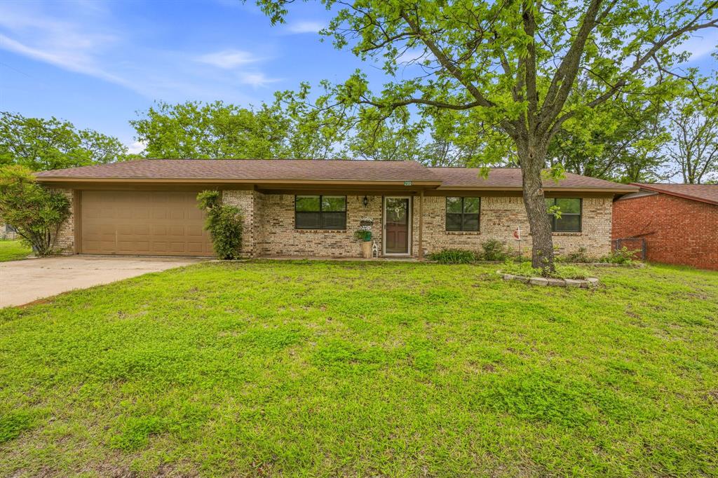 200 E Plum Avenue - Photo 1