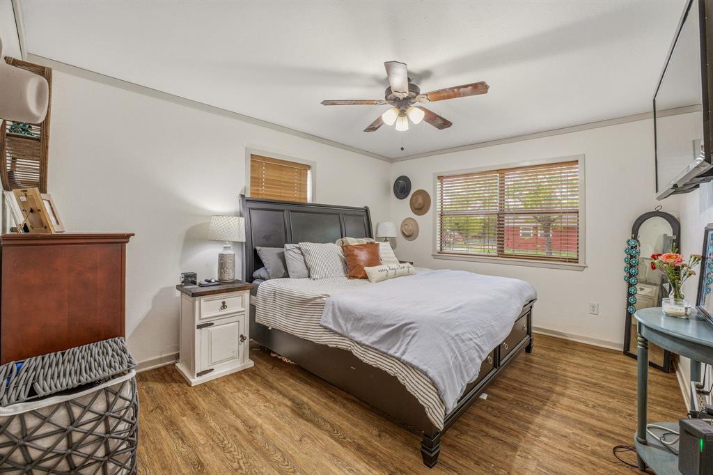200 E Plum Avenue - Photo 10
