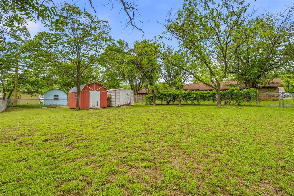 200 E Plum Avenue - Photo 19