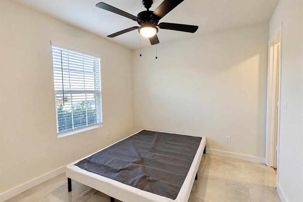 949 Shire Avenue - Photo 18