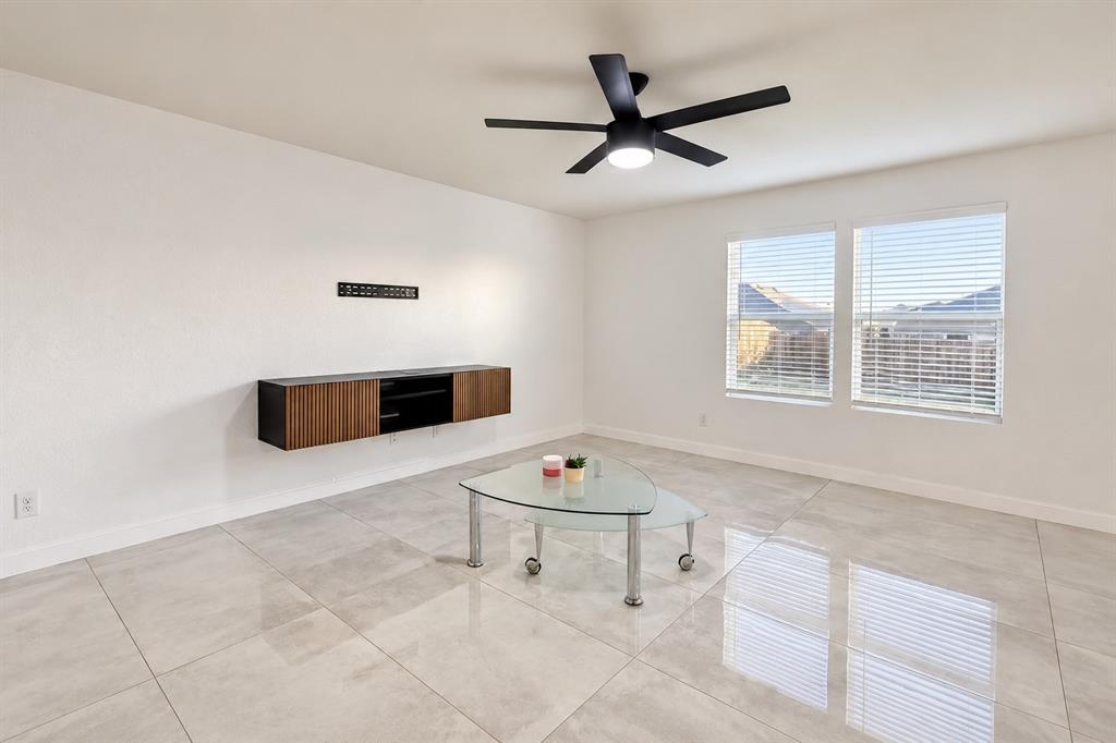 949 Shire Avenue - Photo 7