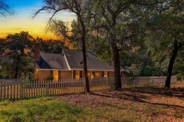864 County Road 2114