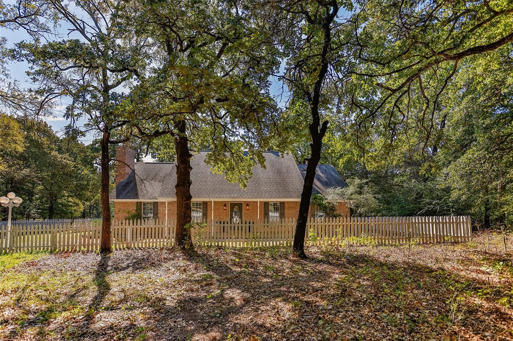 864 County Road 2114 - Photo 2