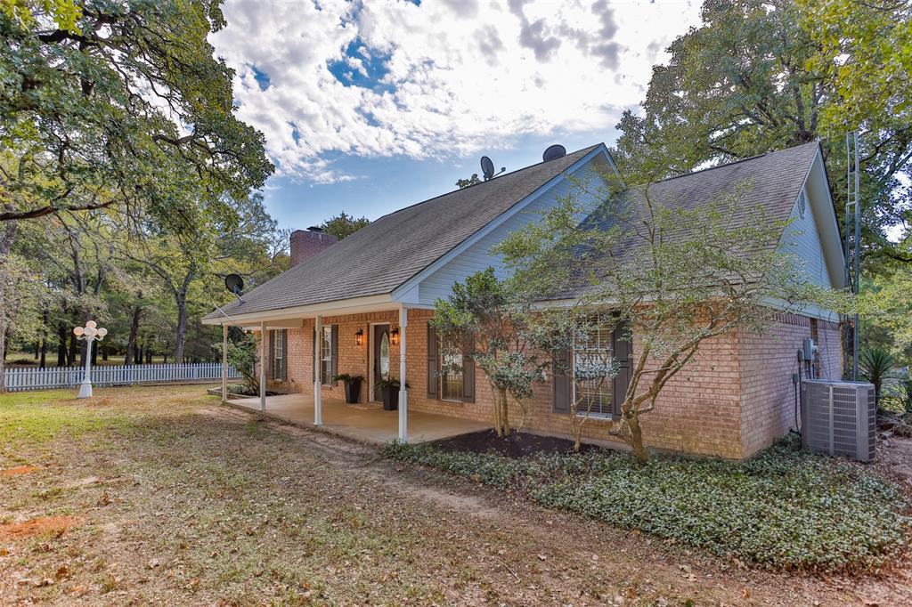 864 County Road 2114 - Photo 3