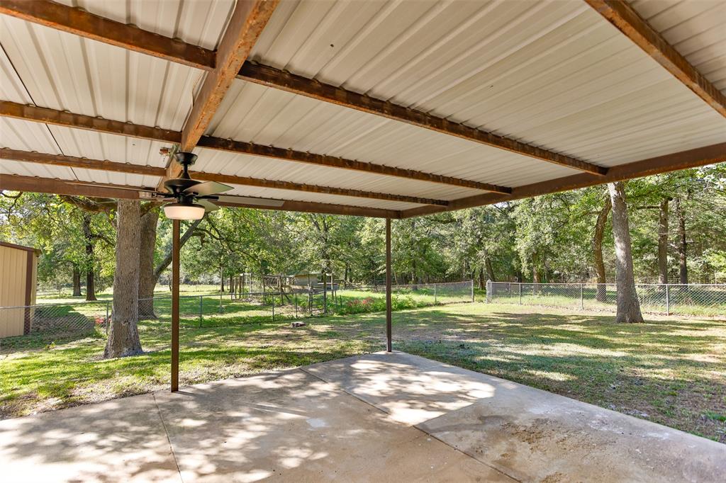 864 County Road 2114 - Photo 33