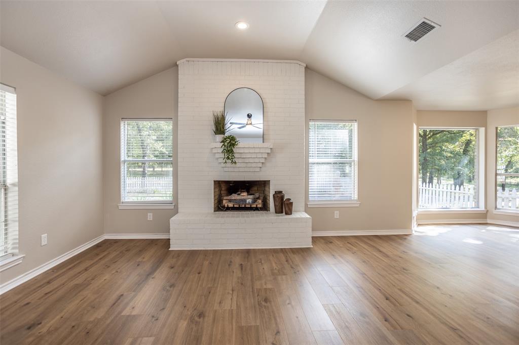 864 County Road 2114 - Photo 8
