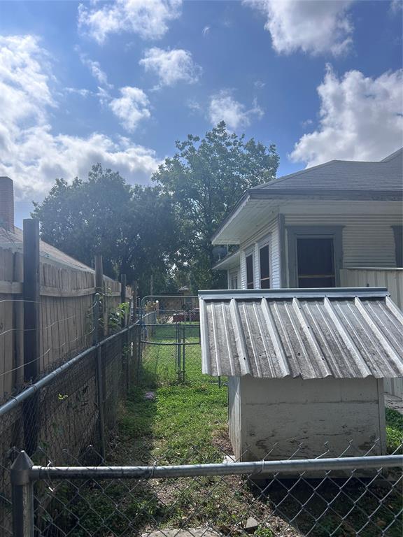 309 W Page Avenue - Photo 13