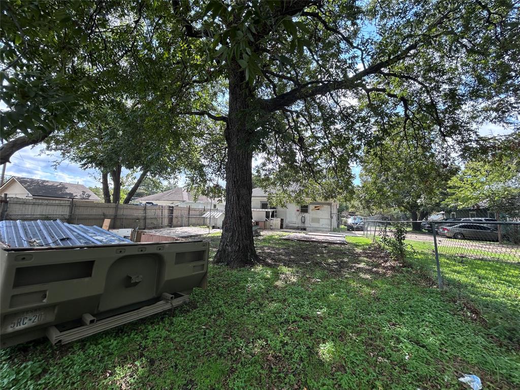 309 W Page Avenue - Photo 14