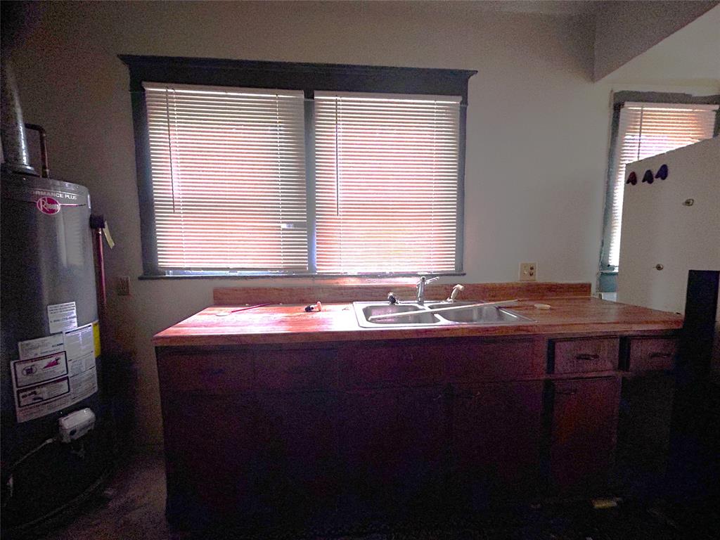 309 W Page Avenue - Photo 29