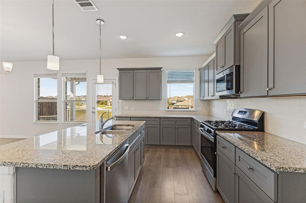 5317 Waterview Court - Photo 2