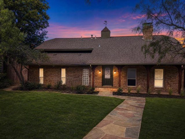 3210 Cortez Court W