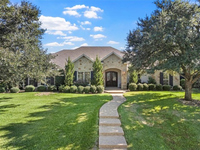 7020 Flagstone Circle