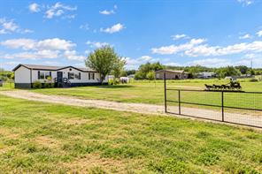 134 Valley Meadows Drive - Photo 2