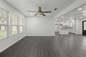 101 Aquilla Drive - Photo 4