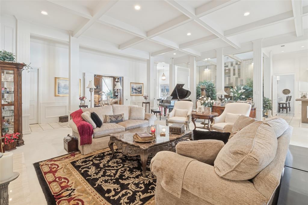 6215 Raintree Court - Photo 10