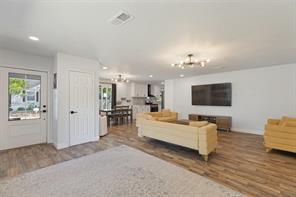 2001 Oneal Street - Photo 5