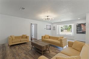 2001 Oneal Street - Photo 9