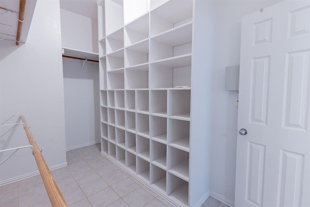 1548 Idlewild Drive - Photo 17