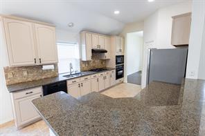 1548 Idlewild Drive - Photo 4