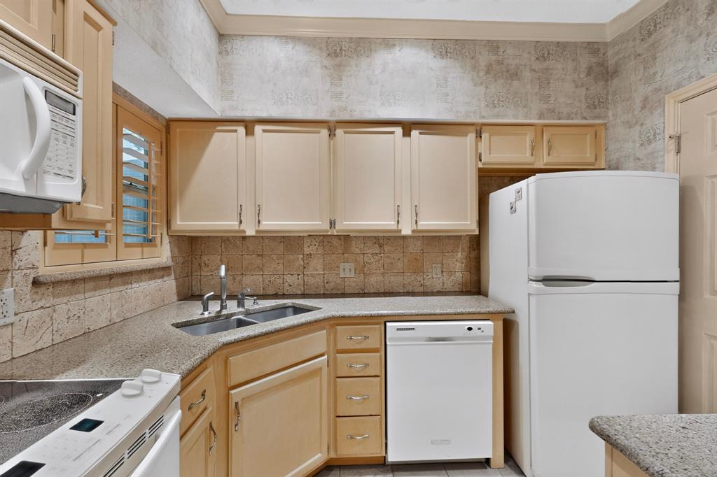 4067 Beltway Drive - Photo 12