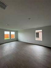 5425 Parkdale Drive - Photo 7