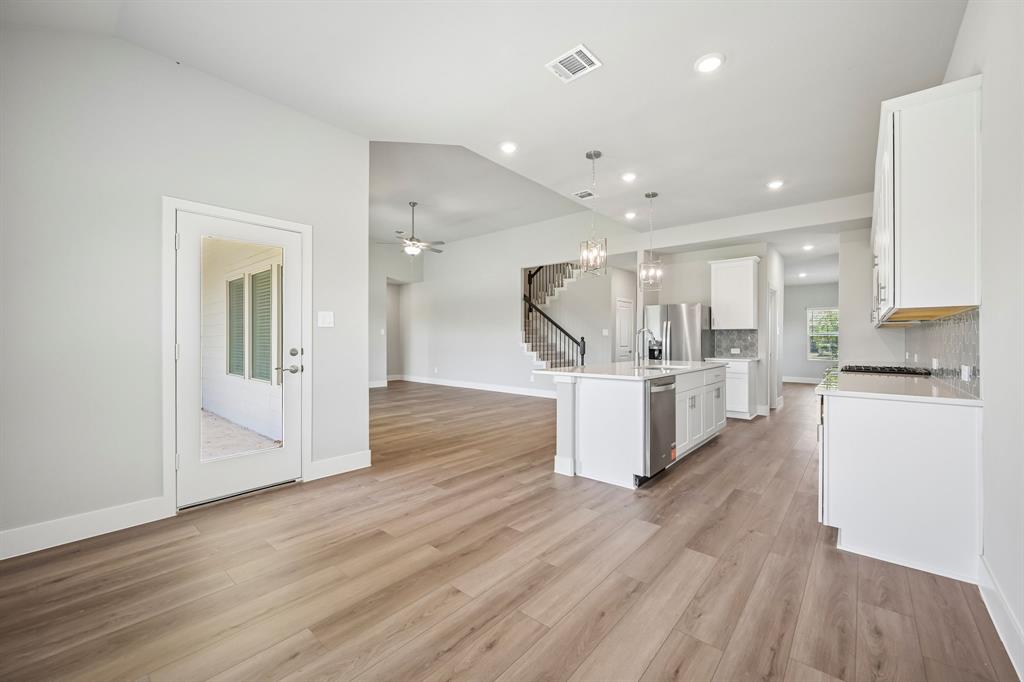 3854 Austin Drive - Photo 4