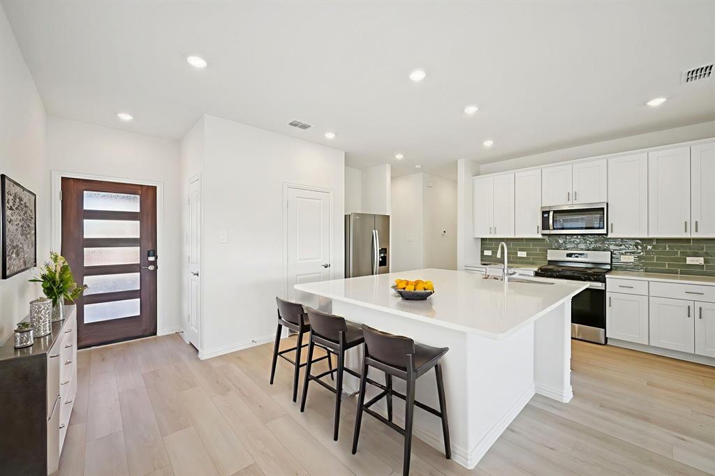 104 Decoursey Drive - Photo 3